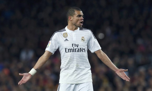 Pepe-protesta-Clasico-2015.jpg