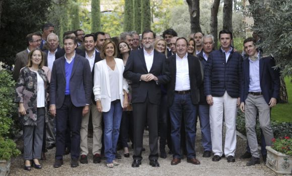 rajoy-barones-ministros-toledo.jpg