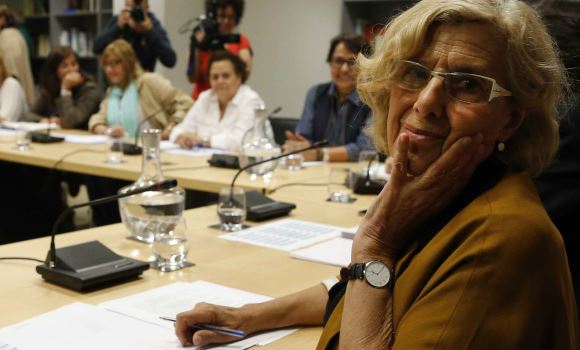 carmena-reunioncomedores.jpg
