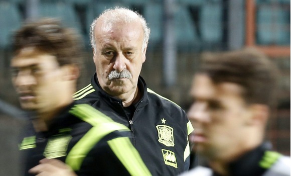 DelBosque-serio-entreno-difuminado-2014-efe.jpg