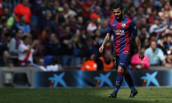 alves-expulsado-rayo-reuters.jpg