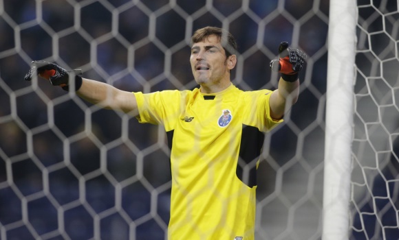 Casillas-Oporto-protesta-2015.jpg