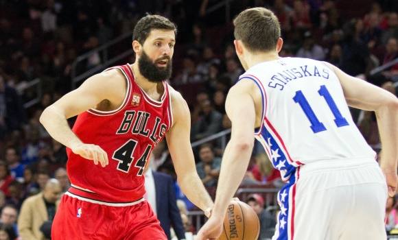 Mirotic-Hawks-Reuters-2015.jpg