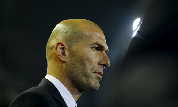 Zidane-focos-sevilla-2016-Reuters.jpg