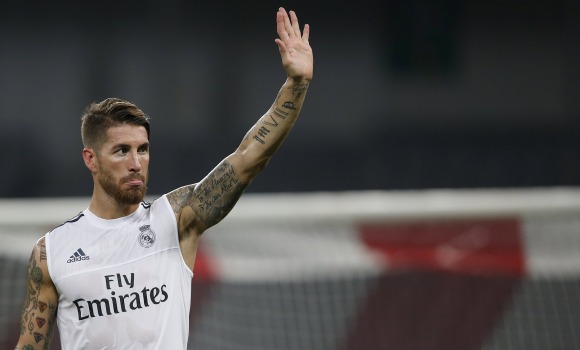 Ramos-saluda-entreno-china-2015-reuters.jpg