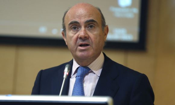 guindos-competitividad-efe.jpg