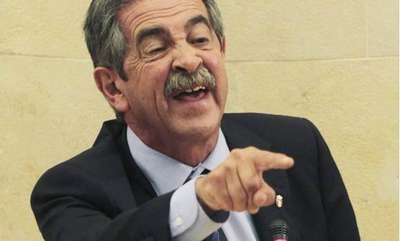 revilla.jpg