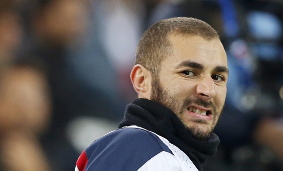 Benzema-aprieta-dientes-2015-efe.jpg