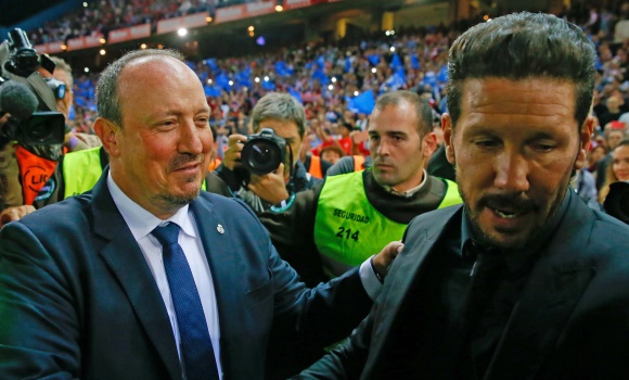 Benitez-Saluda-Simeone-2015-efe.jpg
