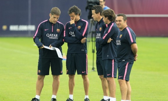 Luis-Enrique-ayudantes-2014-entreno-efe.jpg