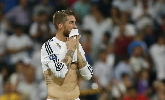 Sergio-Ramos-limpia-cara-2015-reuters.jpg