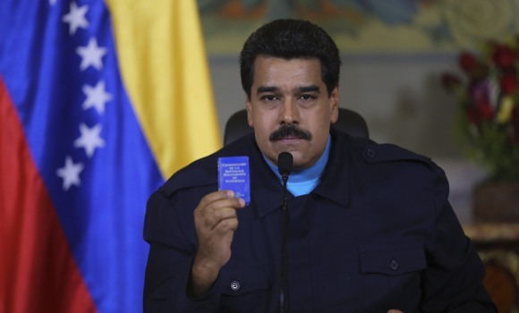 maduro-constitucion-reuters.jpg