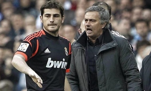 casillas-mou-2013-efe.jpg