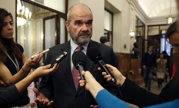 chaves-congreso-efe.jpg
