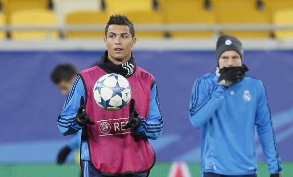 CR7-entreno-ucrania-2015-efe.jpg