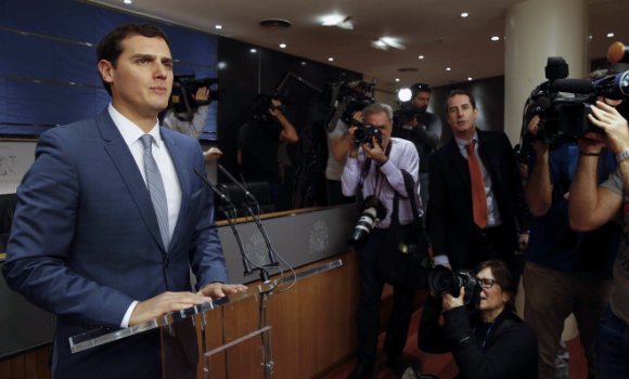 rivera-expectacion-efe-congreso.jpg
