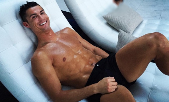 CR7-tumbado-musculos-2015-instagram.jpg