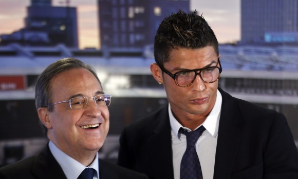 Florentino-Perez-Cristiano-Ronaldo-gesto-Gafas-2015-reuters.jpg