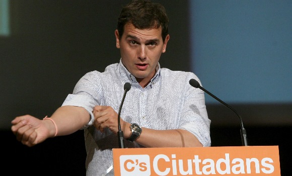 El mensaje de Rivera a Cifuentes pese a las dimisiones: No es obligatorio pactar