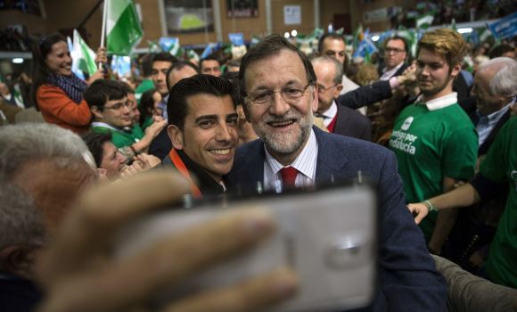 rajoy-selfie-malaga.jpg