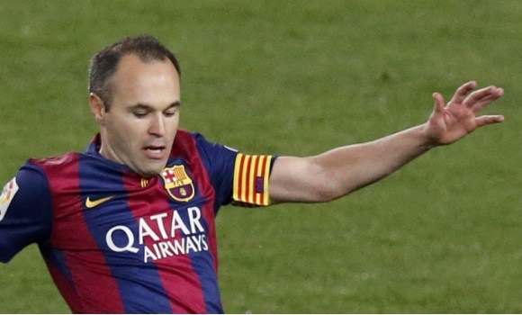 Iniesta-brazalete-capitan-2015-reuters.jpg