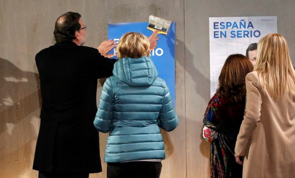 rajoy-santamaria-carteles.jpg