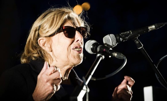 carmena-microfono-efe.jpg