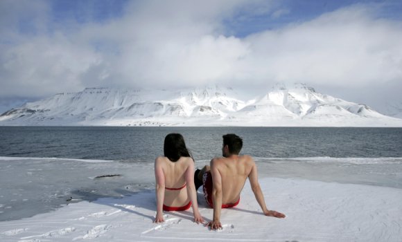 pareja-nieve-invierno-cordon.jpg
