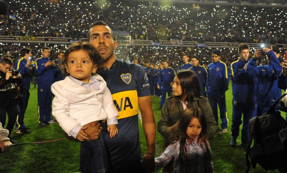 Tevez-Bombonera-regreso-2015-EFE.jpg