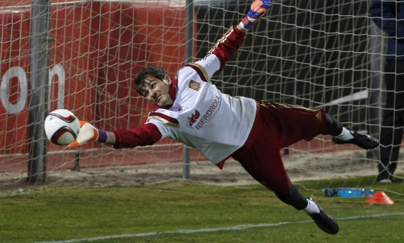 casillas-entrena-espana-efe.jpg