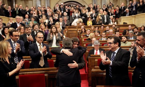 mas-puigdemont-efe.jpg