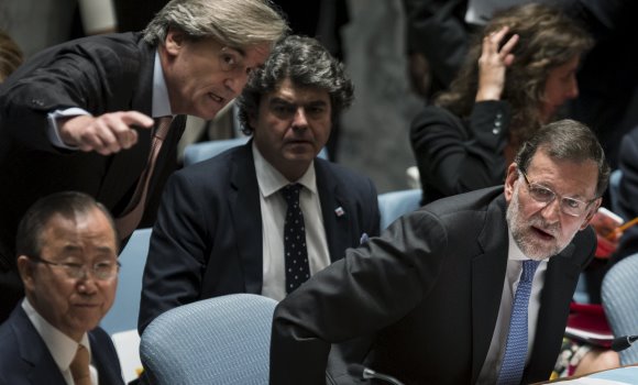 rajoy-onu-levanta-reuters.jpg