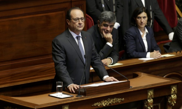 hollande-versalles-reuters.jpg