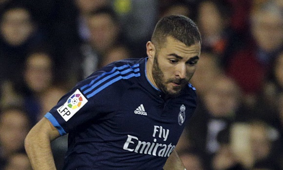 Benzema-mirada-mestalla-2016-reuters.jpg
