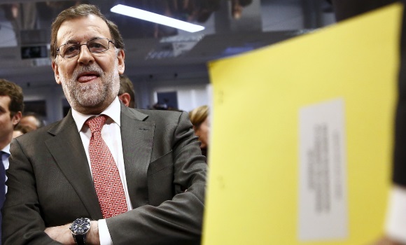 rajoy-sobre-amarillo-reuters.jpg