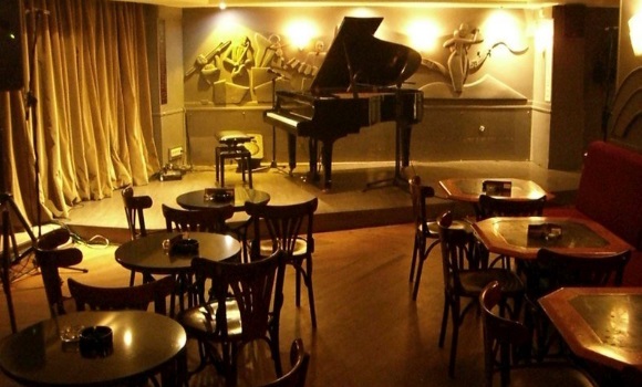 cafe-berlin.jpg