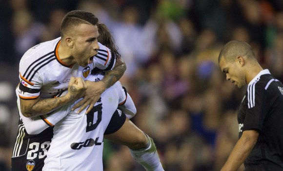 Otamendi-celebra-RealMadrid-2015-efe.jpg