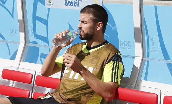Pique-Brasil-2014-efe.jpg