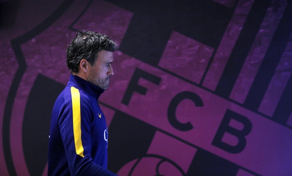 luis-enrique-escudo-morado-efe.jpg