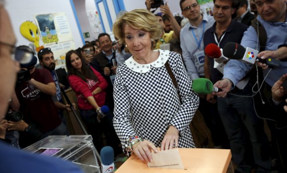 esperanza-aguirre-vota.jpg