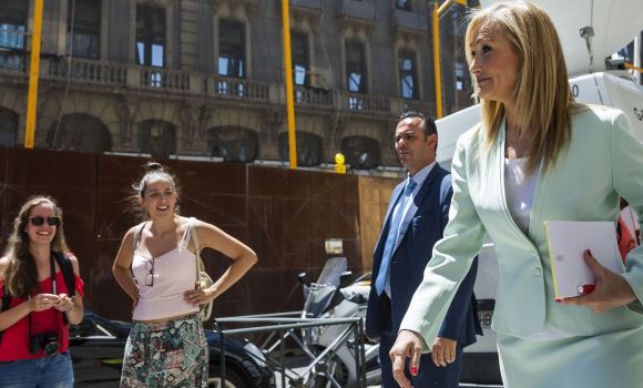 cifuentes-madrid-periodistas-efe.jpg