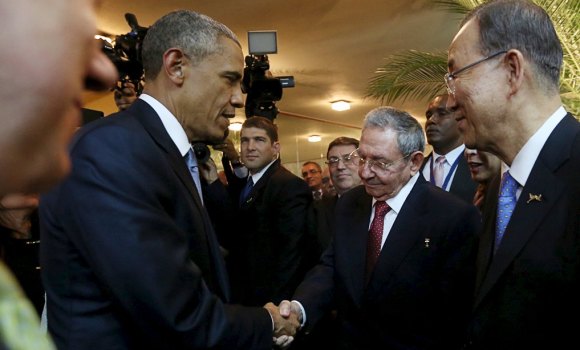 obama-raul-castro.jpg