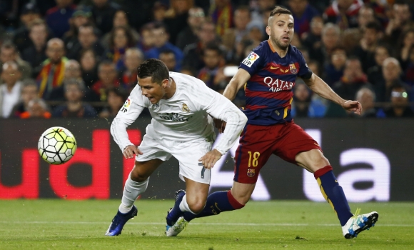 cristiano-defensa-alba-reuters.jpg