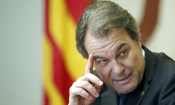 artur-mas-senyera-efe.jpg