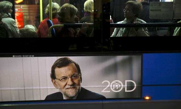rajoy-campana-bus-reuters.jpg