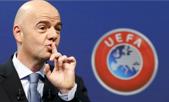 Infantino-2015-silencio-uefa-reuters.jpg