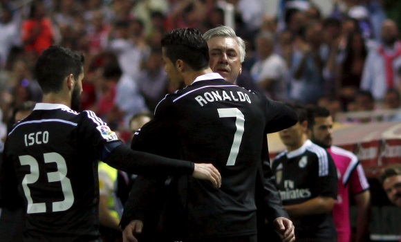cristiano-celebra-ancelotti-sevilla-reuters.jpg