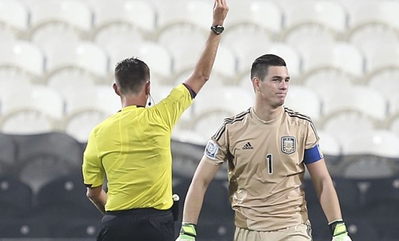 batalla-arbitro-efe.jpg