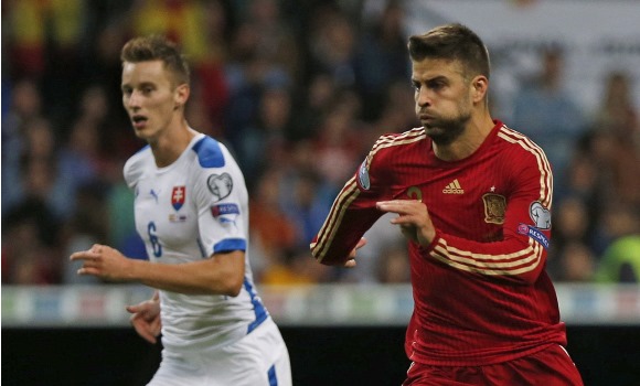 Pique-eslovaquia-2015-efe.jpg