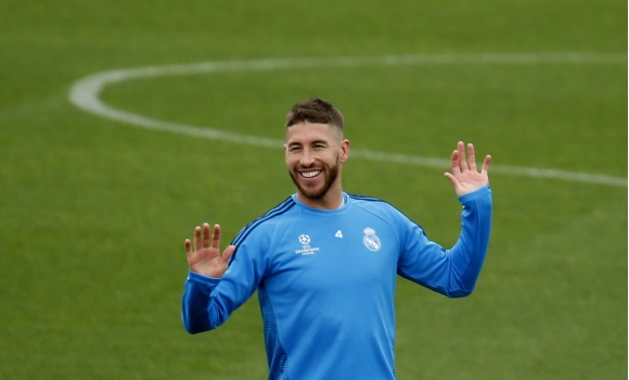 Ramos-brazos-2015-entreno-efe.jpg